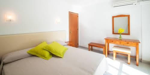 ホテル Sunset Oasis Ibiza (Adults Only) サンアントニオアバド エクステリア 写真